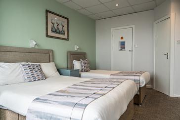 Family sea view room for three